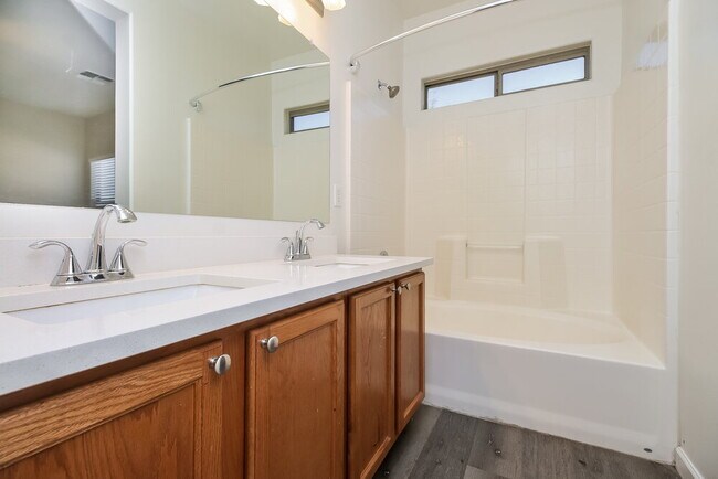 Building Photo - 17320 W Caribbean Ln