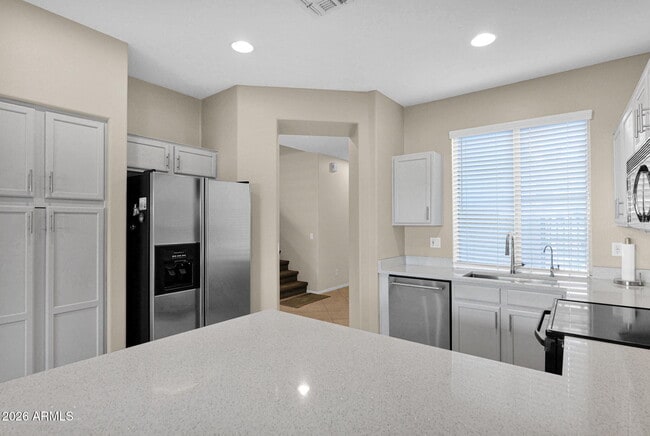 Building Photo - 1024 E Frye Rd