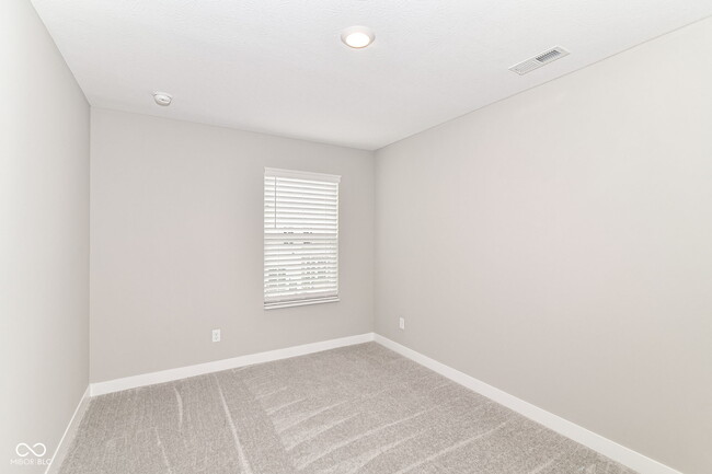 Building Photo - 6878 Sunstone Pl