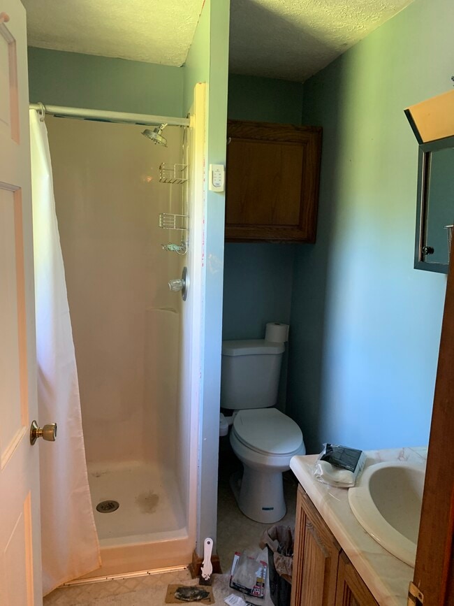 Building Photo - 179 Oak Hill Rd