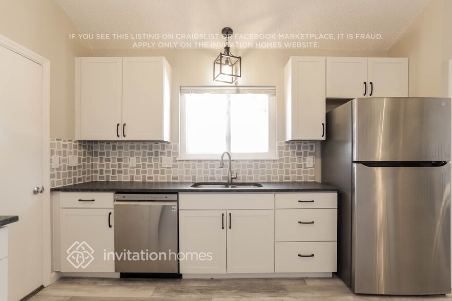 Building Photo - 18022 E Kepner Dr