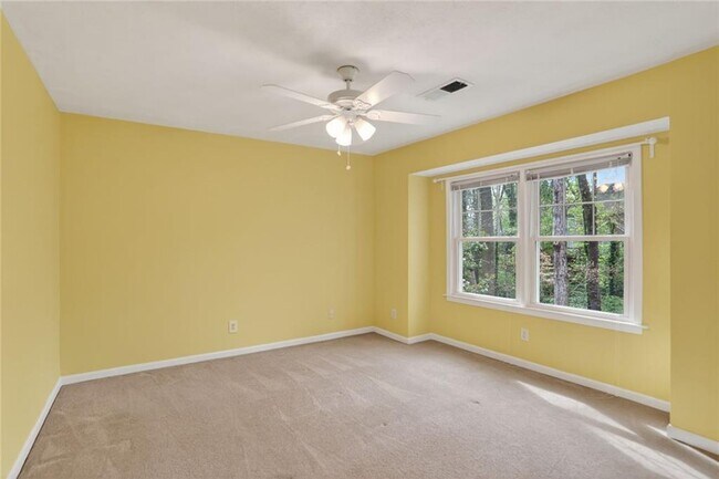 Building Photo - 4624 Mountain Creek Dr