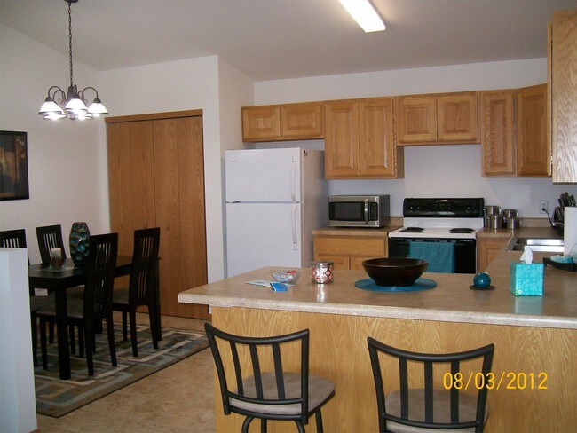 Building Photo - Stonefield Place - 210