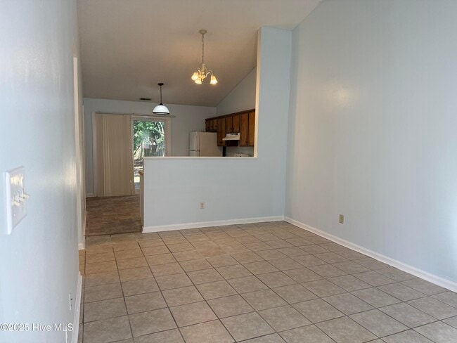Building Photo - 133 Twin Wood Dr
