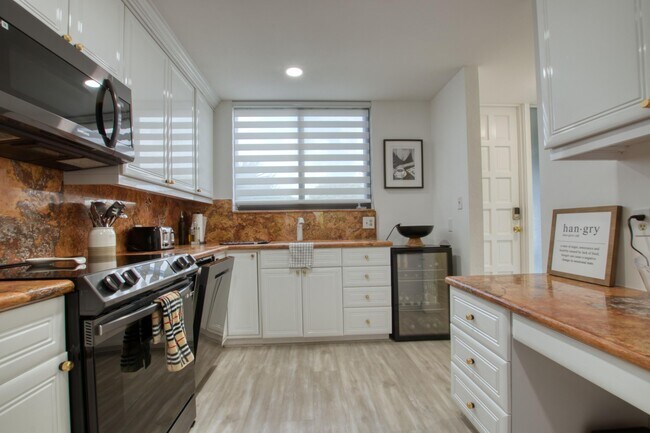 Building Photo - 4246 Deste Ct