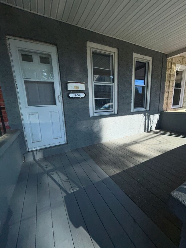 Building Photo - 126 D'Arcy Ave