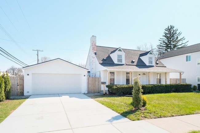 Building Photo - 13621 Vernon St