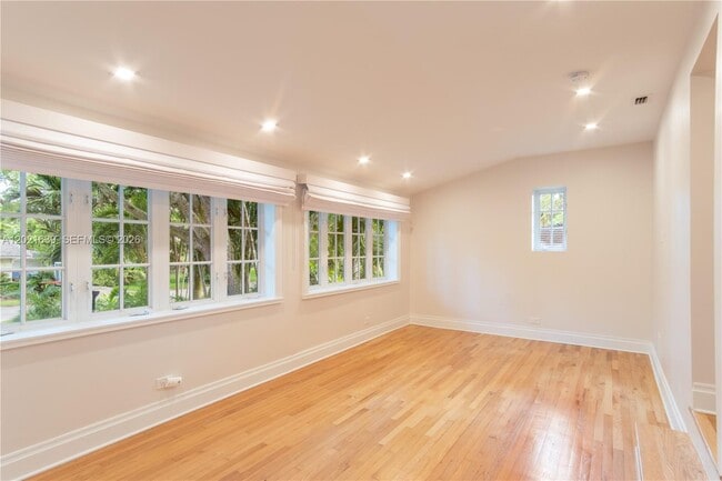 Building Photo - 1257 Mariola Ct