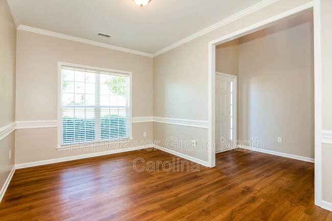 Building Photo - 113 Margaret Hoffman Dr