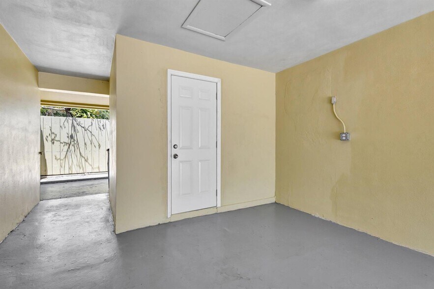 Building Photo - 212 Palmetto Dr
