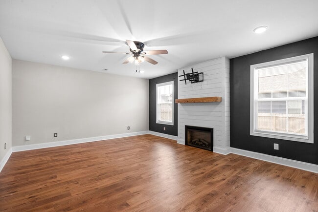 Building Photo - 217 Wexford Wy