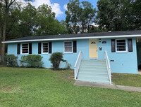 Building Photo - 1703 Poole Rd
