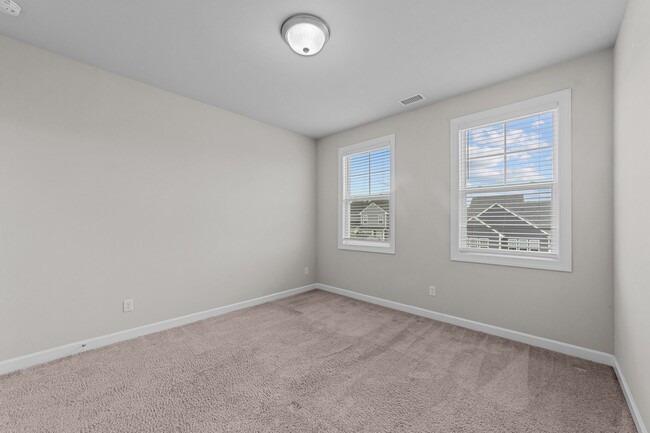 Building Photo - 1820 Carrera Ridge