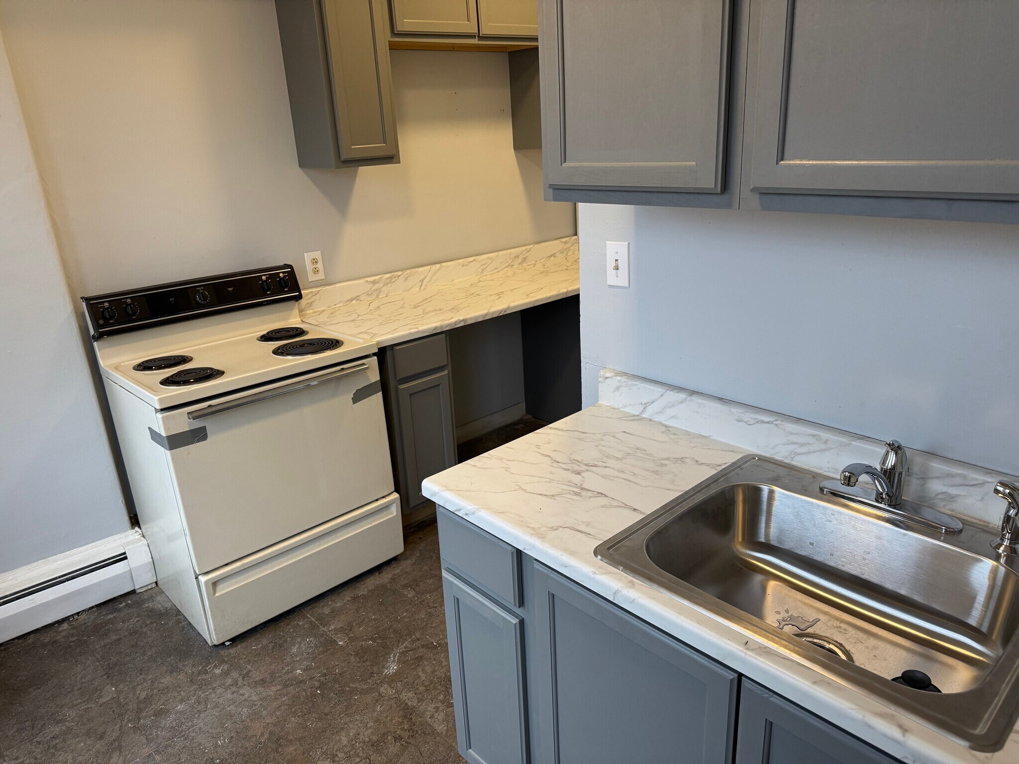 Building Photo - 559 N 63rd St