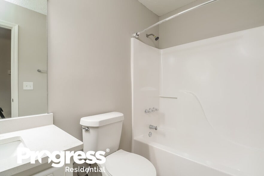 Building Photo - 1116 Whisper Wind Dr