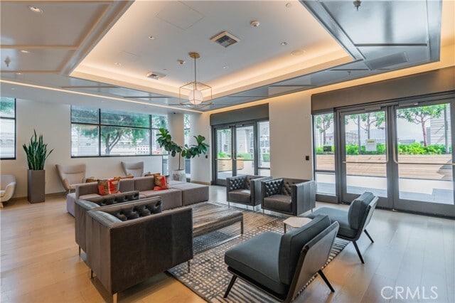 Building Photo - 400 S Broadway