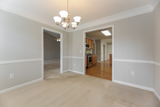 Building Photo - 23 Kirkshire Ln