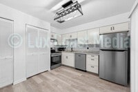 Building Photo - 1595 40th Ave