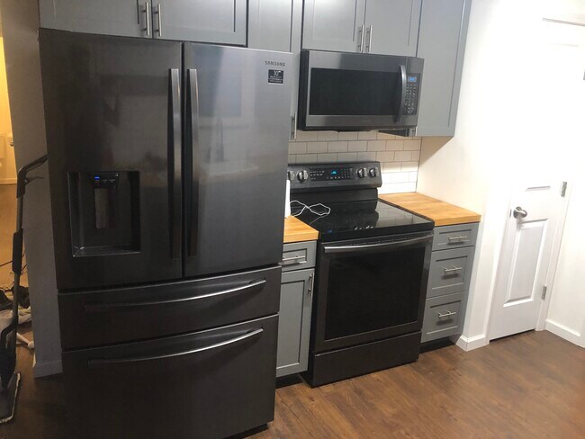 Building Photo - 5403 Georgia Ave