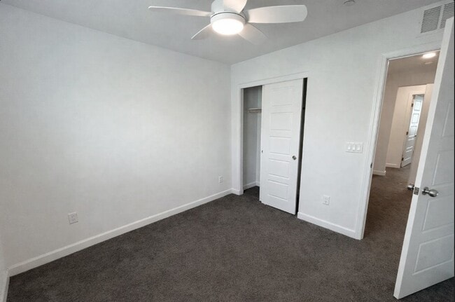 Building Photo - 3447 Grecian Queen Ave