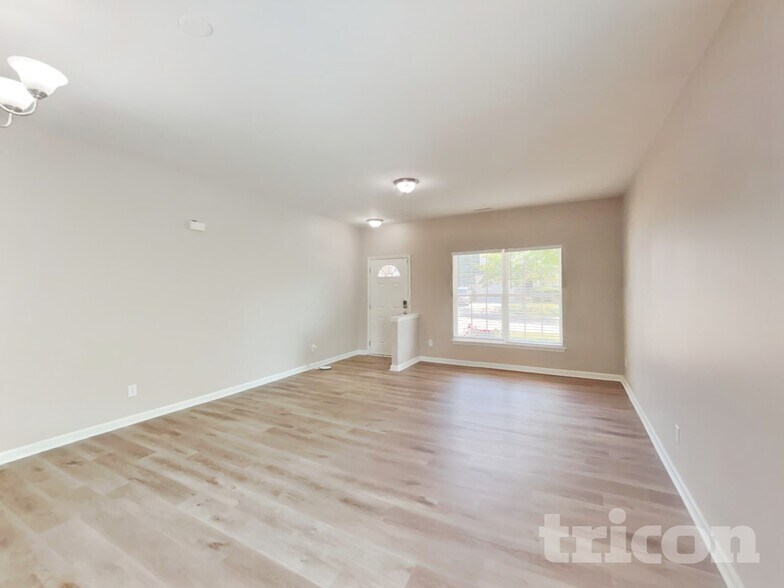 Building Photo - 1104 Braemar Highland Dr