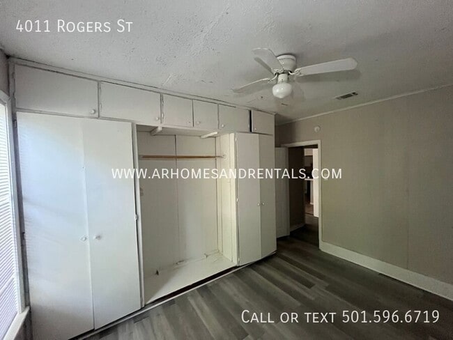 Building Photo - 4011 Rogers St