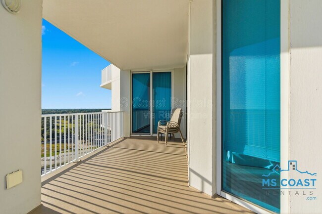 Building Photo - 2668 Beach Blvd