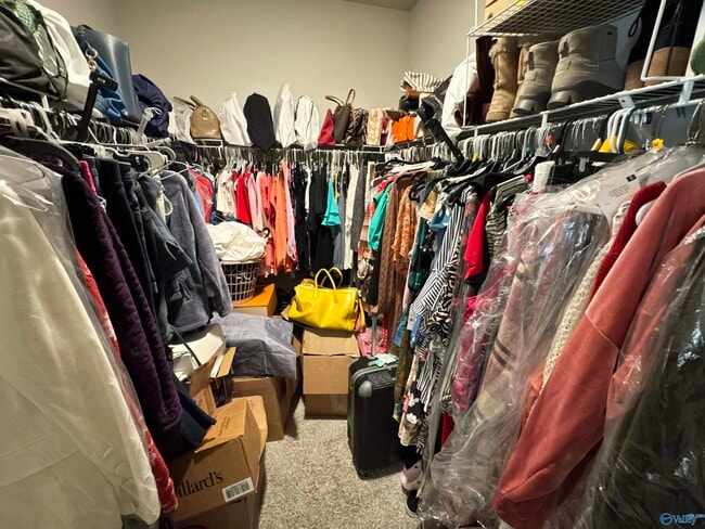 Building Photo - 414 Raleigh Elm Dr