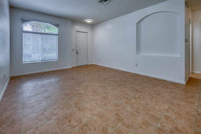 Building Photo - 139 2 Pine Dr