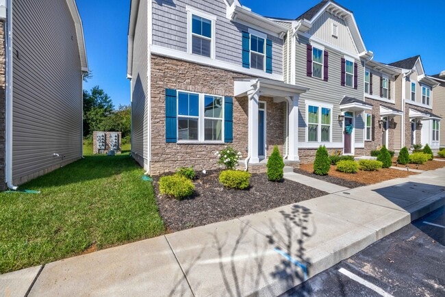 Building Photo - 4316 Summercrest Blvd