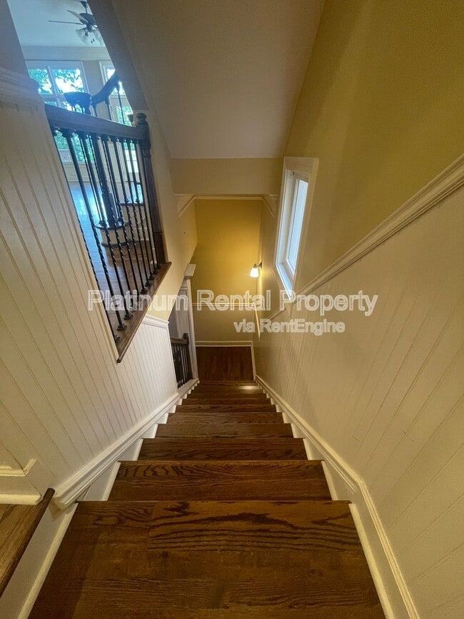 Building Photo - 1460 Wembley Ct NE