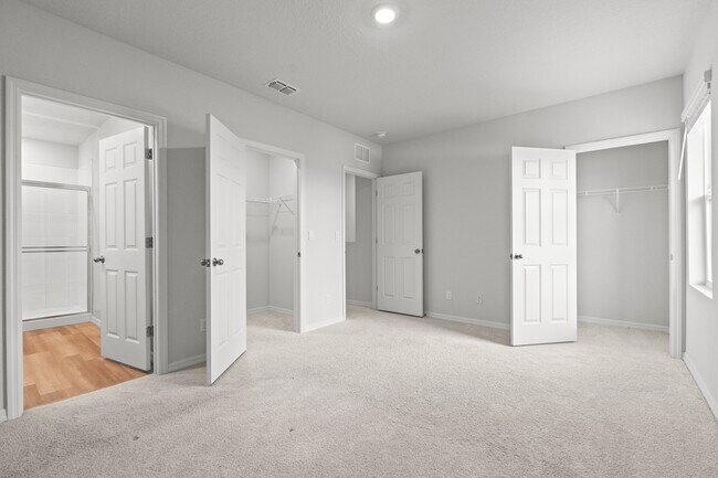 Building Photo - 12869 SW Forli Wy