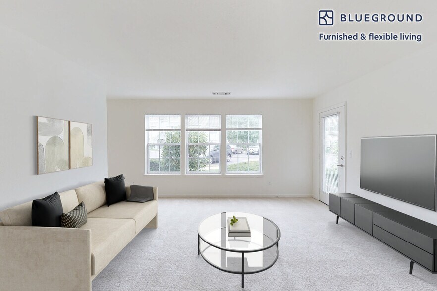 Primary Photo - 313 Avalon Cir