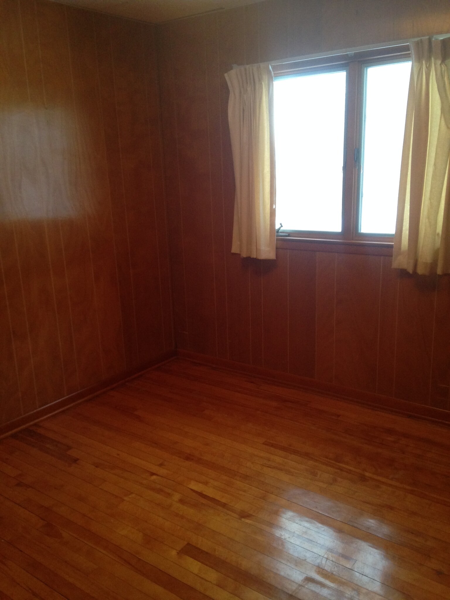 Building Photo - 529 N 11th Ave W