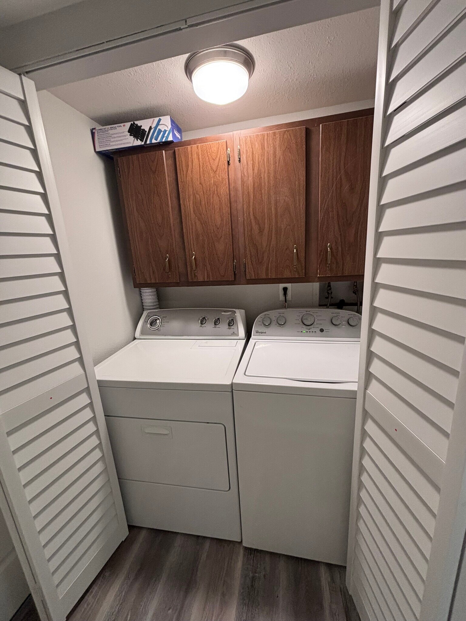 Matching washer / dryer included - 2172 S. Victor St.