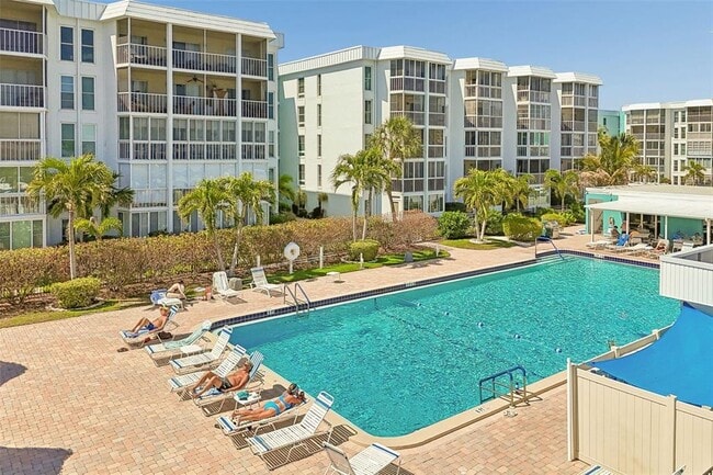 Building Photo - 4920 38th Way S