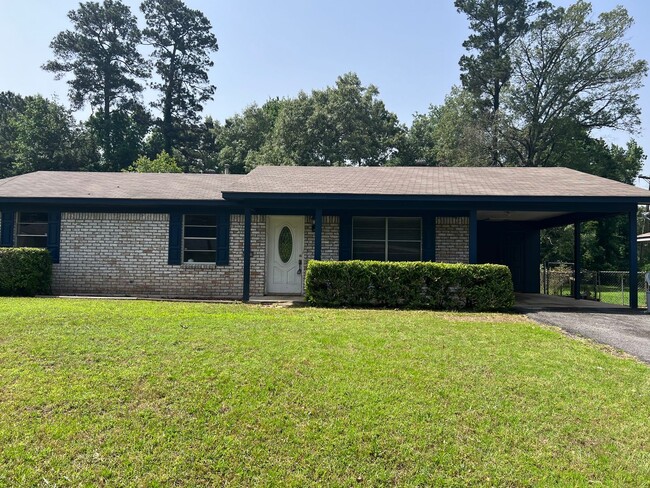 Primary Photo - 1228 Chad St