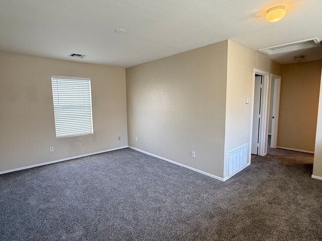 Building Photo - WATERFORD SQUARE COMMUNITY 3 BED 2.5 BATH **ASK ABOUT A MOVE IN SPECIAL!