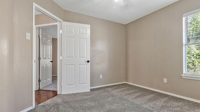 Building Photo - 527 Alameda Ave