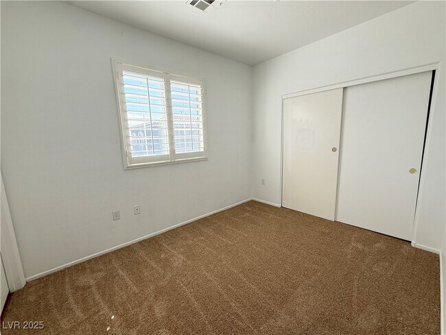 Building Photo - 5975 Barbosa Dr