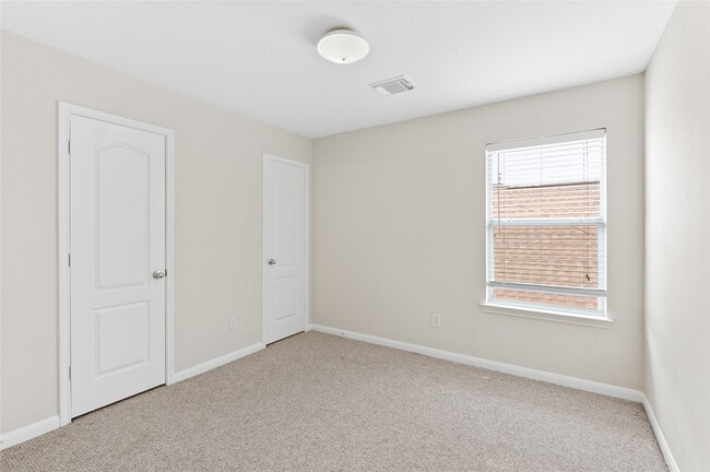 Building Photo - 18226 Fair Grange Ln