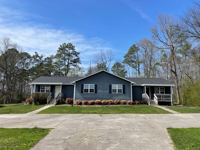 Building Photo - 5025 Bess Moore Rd