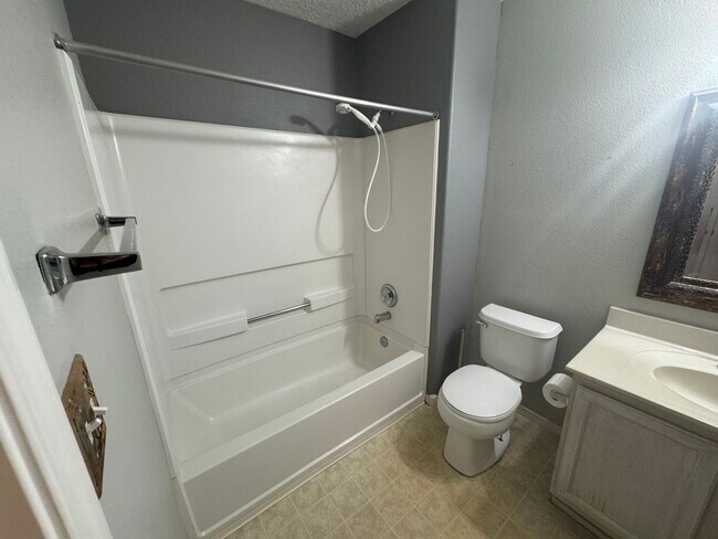 Building Photo - Spacious 4-Bedroom Home Near Westgate Community Center | $2,100/mo