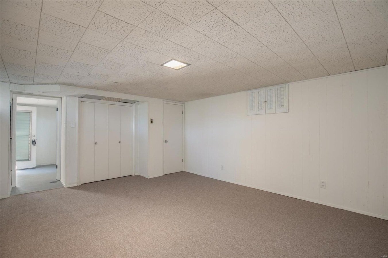 Building Photo - 130 St Maurice Ln
