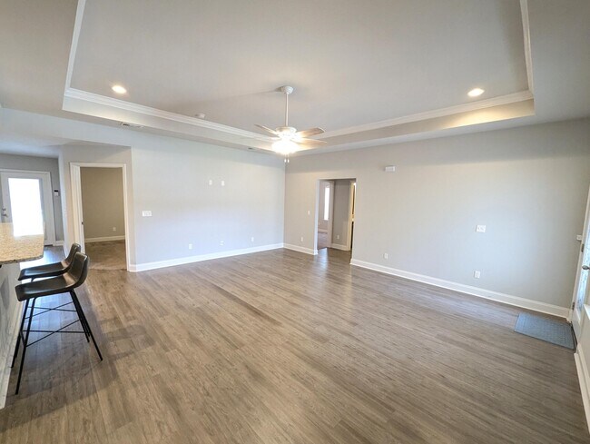 Building Photo - 1827 Sundown Dr
