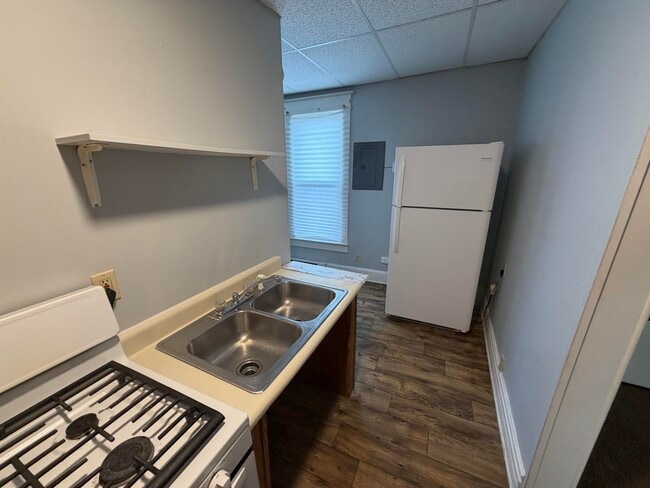 Building Photo - 1114-A Gilbert-