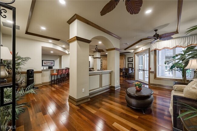 Building Photo - 2825 Palm Beach Blvd