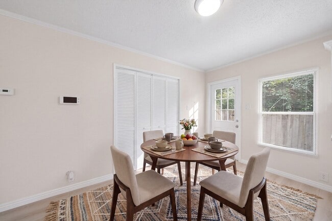 Building Photo - 11730 Greenglen Dr