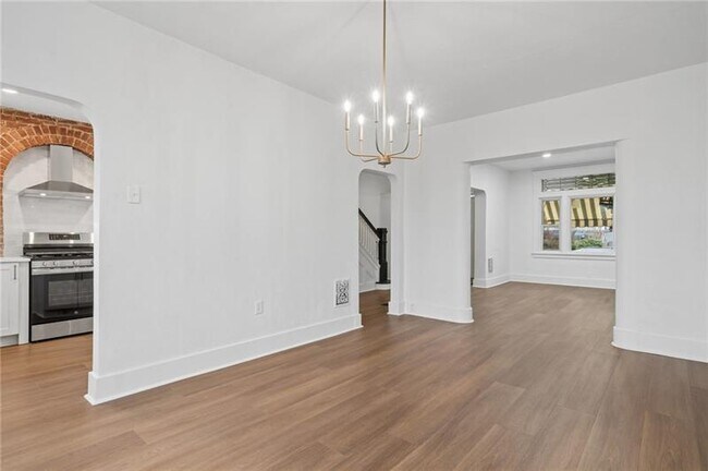 Building Photo - 1020 Jancey St