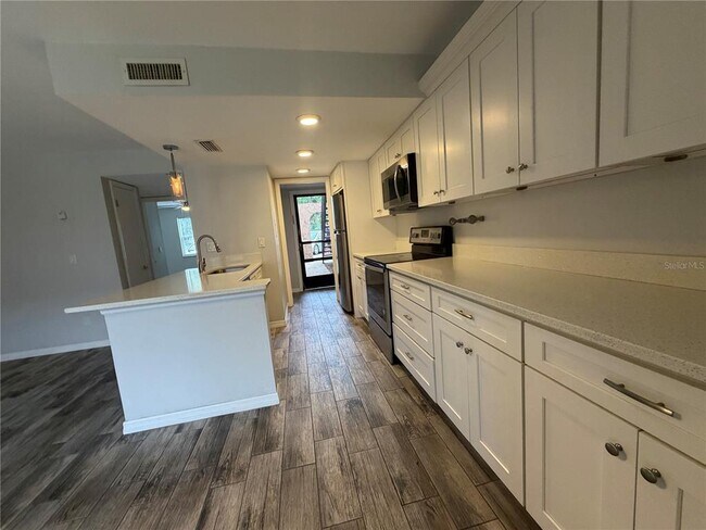 Building Photo - 1167 Calle Del Rey